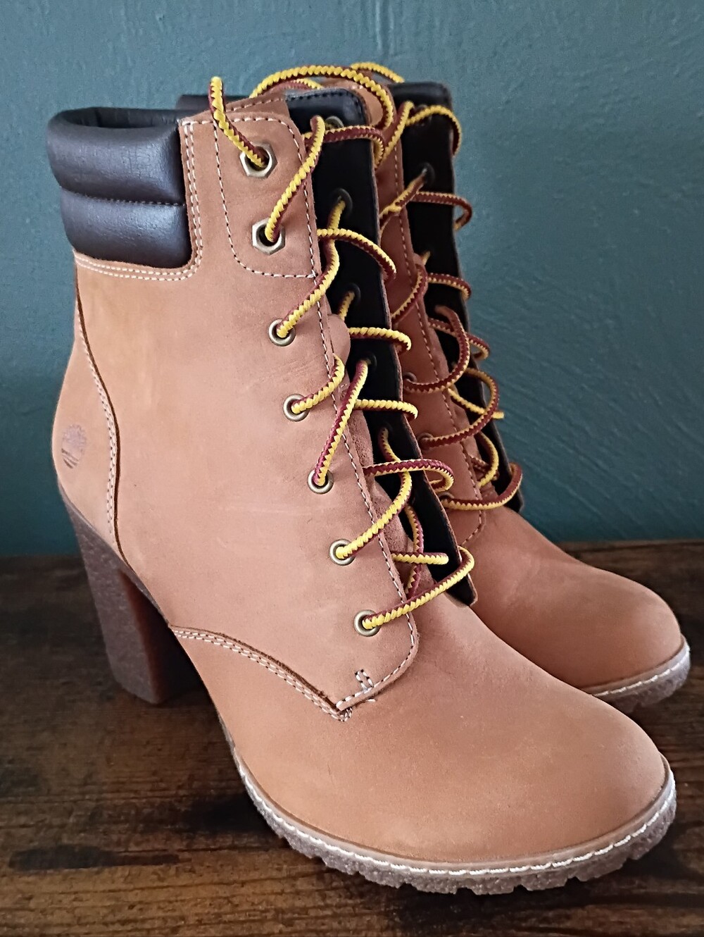 Timberland Women's 8 Tillston Nubuck Boots High Block Heel Wheat Lace Up Shoes